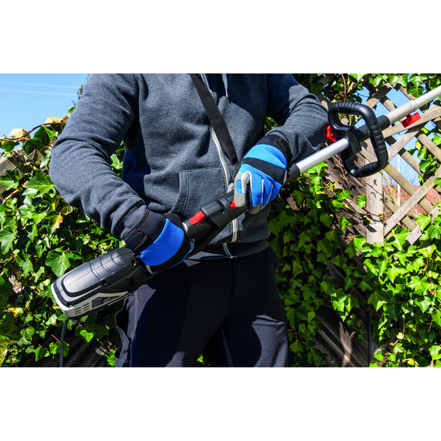 Scheppach Elektro-Heckenschere 'TPH900' 900 W 2 Scheppach Elektro-Heckenschere 'TPH900' 900 W – Bild 2