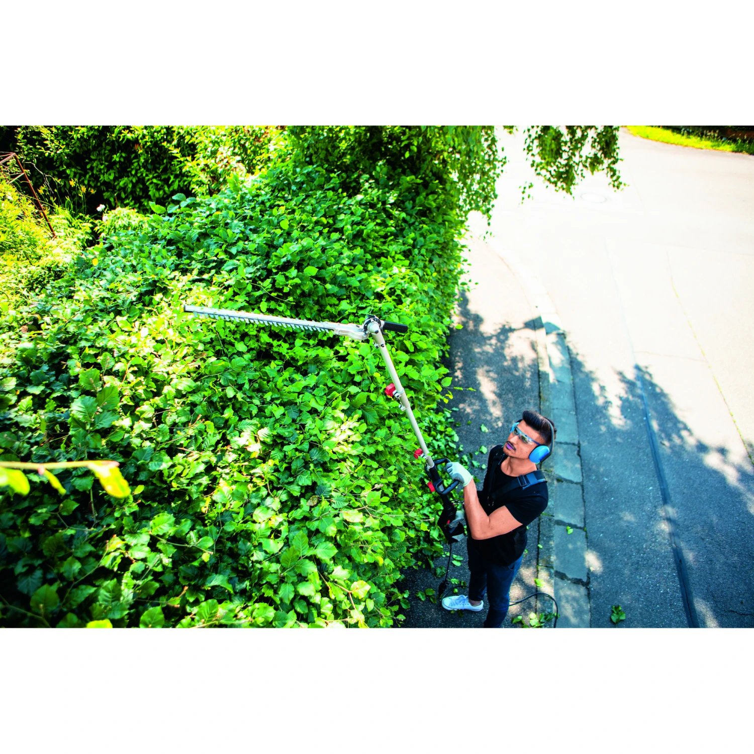 Scheppach Elektro-Heckenschere 'TPH900' 900 W 3 Scheppach Elektro-Heckenschere 'TPH900' 900 W – Bild 3